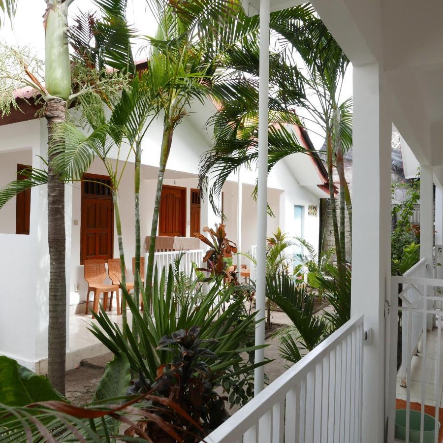 Rumah Side Apartamento Gili Trawangan Exterior foto