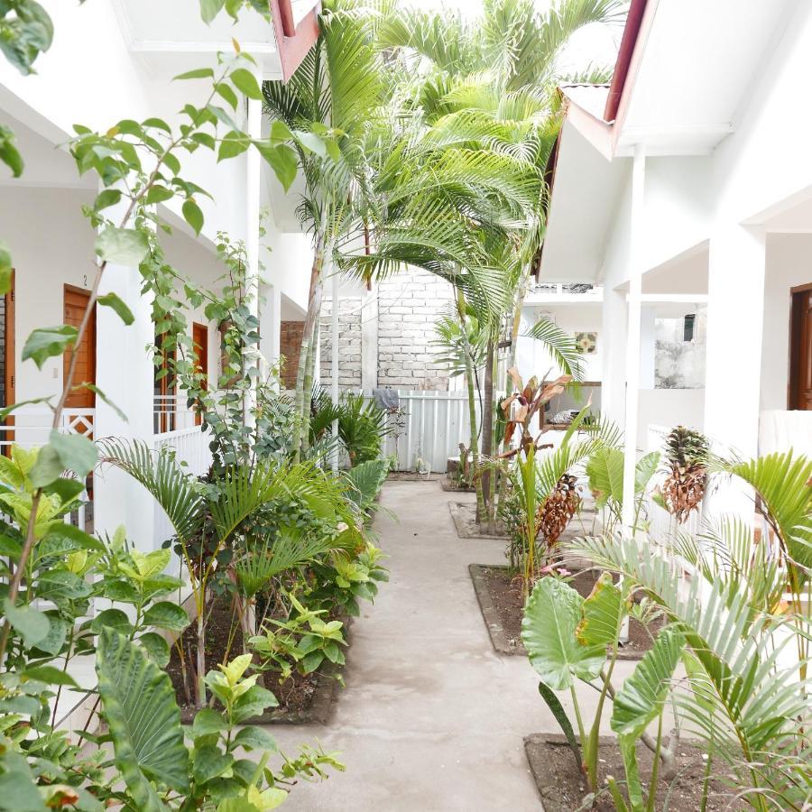 Rumah Side Apartamento Gili Trawangan Exterior foto