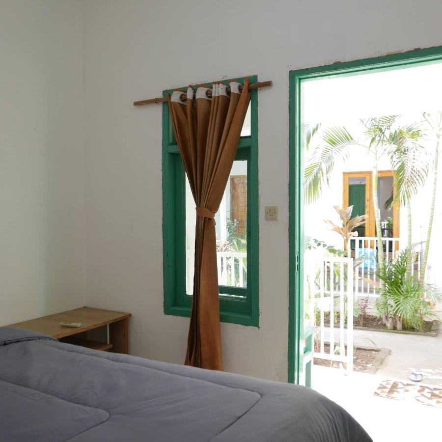 Rumah Side Apartamento Gili Trawangan Exterior foto