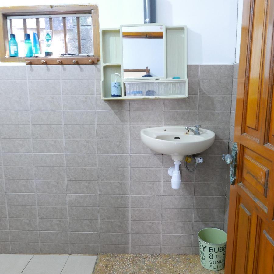 Rumah Side Apartamento Gili Trawangan Exterior foto
